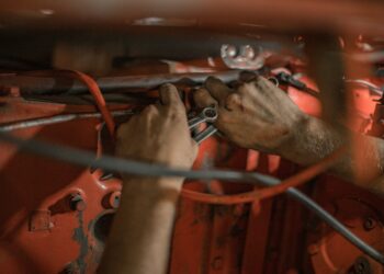 Understanding work health and safety obligations for Australian tradespeople: A legal perspective for business owners